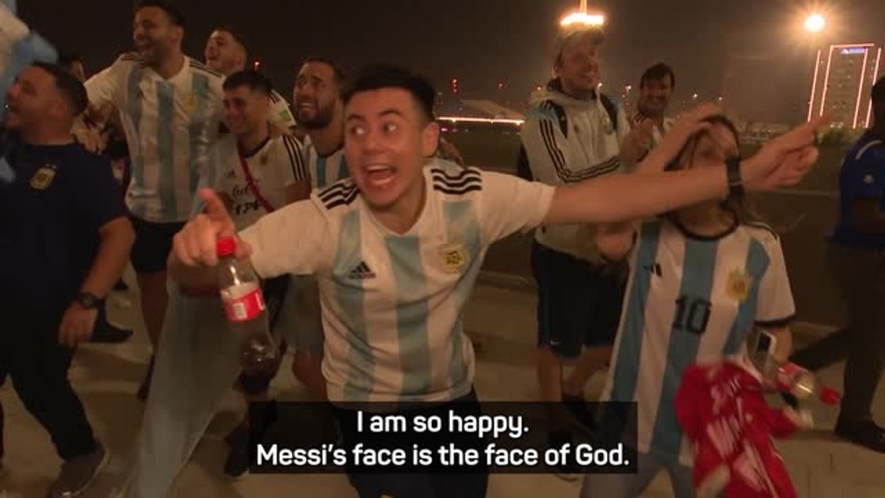'God' Messi praised by Argentina faithful