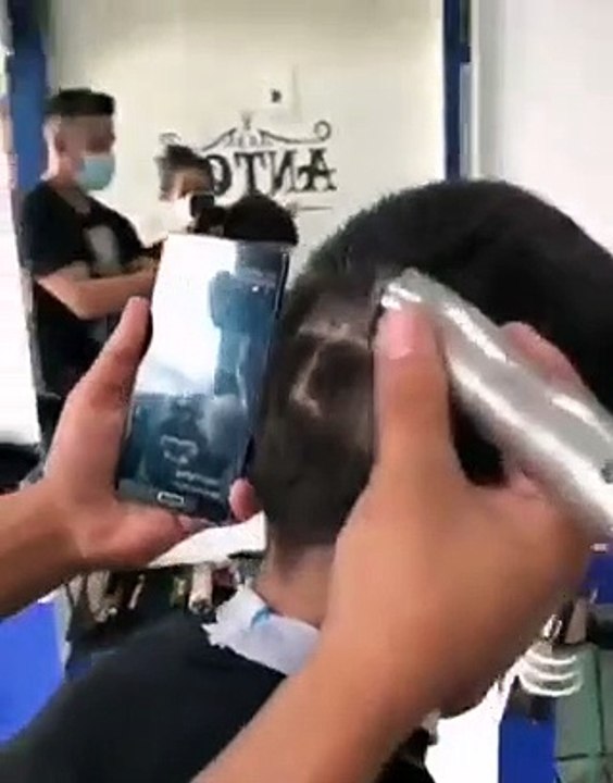 अगर मेरे बाल होते, तो कल का मैच देखने के बाद क़सम से मैं भी यही #HairStyle के बाल कटवाता। #Messi बाबा की जय हो! कुछ भी हो सकता है! ❤️ #fifaworldcup2022 #argentina #football  #France