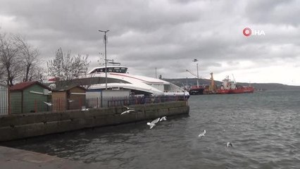 Fırtına nedeni ile tüm gemi seferleri iptal edildi