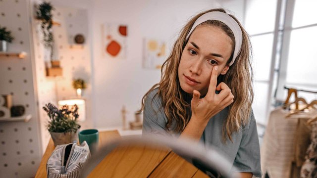 Fahler Teint: Diese Fehler solltest du vermeiden, um blass auszusehen