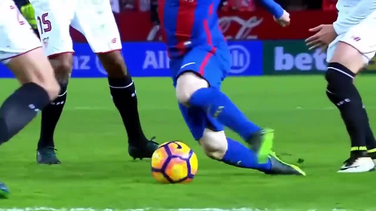TOP 5 Most Skillful Football Players Of All Time