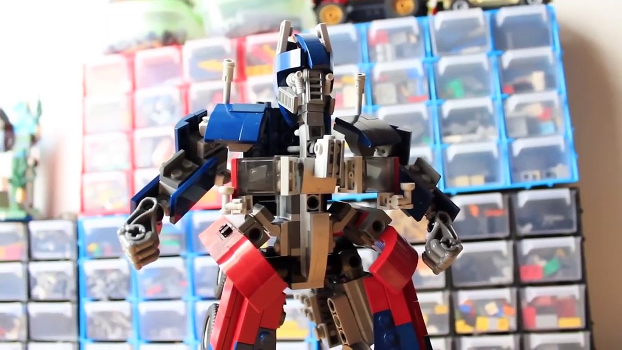 How to build a Lego Transformers Optimus Prime (it transforms!) - 06