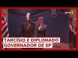 Sob muitos aplausos, Tarcísio de Freitas é diplomado governador de SP