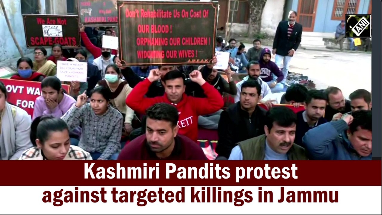 Kashmiri Pandits protest against targeted killi...