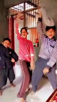 पतली कमर मेरी हाय हाय