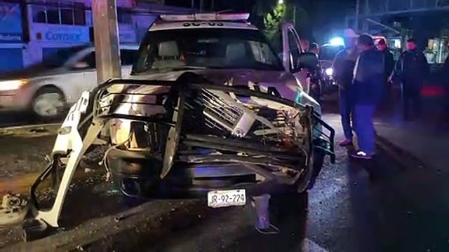 Cinco lesionados dejó el choque de una unidad de la policía de San Cristóbal de la Barranca