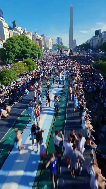 Un drone survole la capitale de l'argentine après leur victoire à la coupe du monde