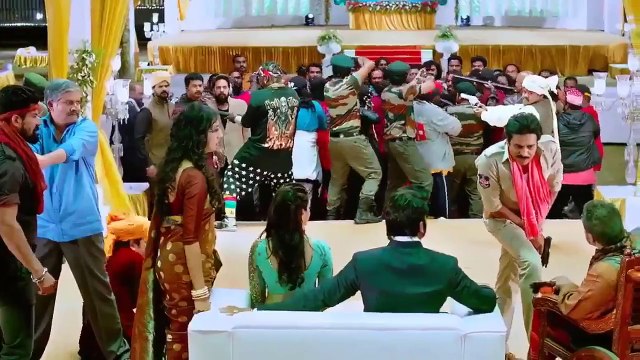 अपने फायदे के लिए बस्ती वालों को बस्ती से बाहर निकाल दिया || For his benefit, he drove the residents out of the colony || South Superhit Movie || All Movies Planet