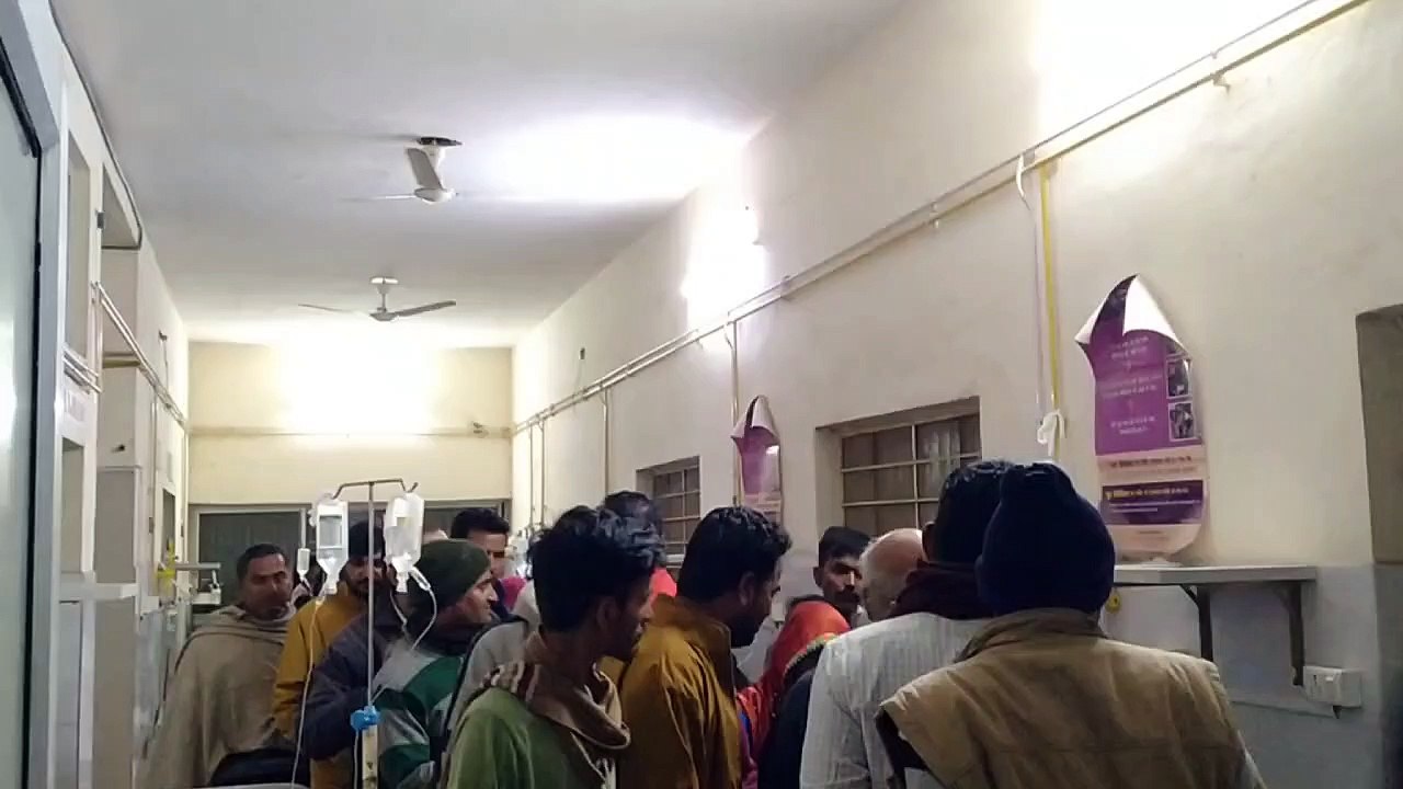 फूड पॉइजनिंग से हॉस्टल में छात्राओं की तबीयत बि...