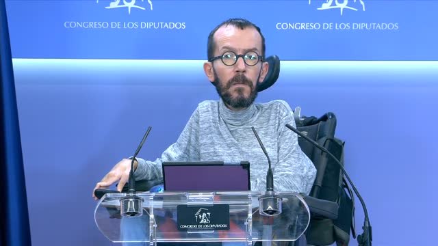 Podemos avisa al TC que estaría dando un golpe blando a la democracia y cree que no habría que acatar su orden