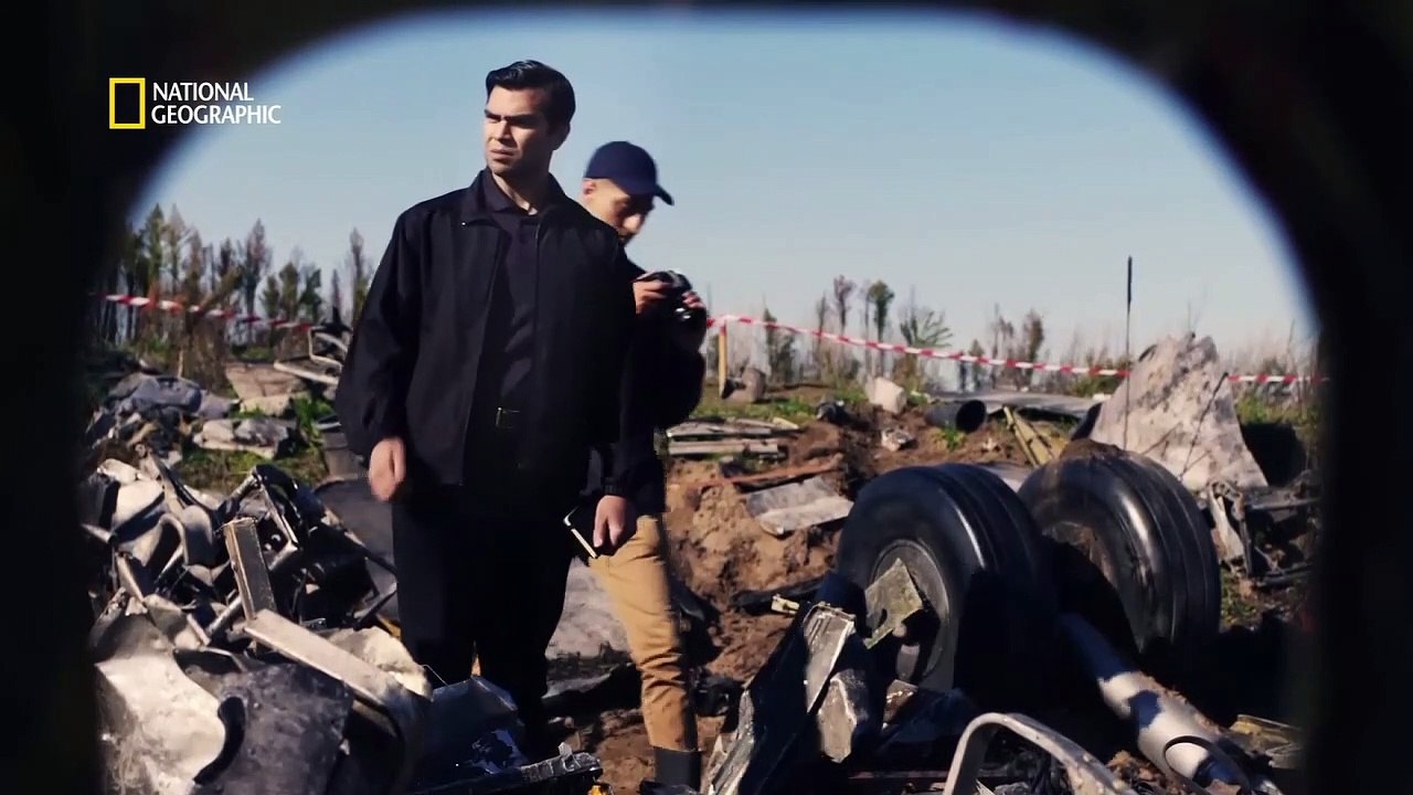 Air Crash S21E06 - Défaillance à Katmandou - Vol US-Bangla Airlines 211 [Français]