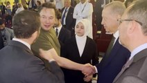 Elon Musk and Turkish president Erdogan share ‘awkward’ handshake