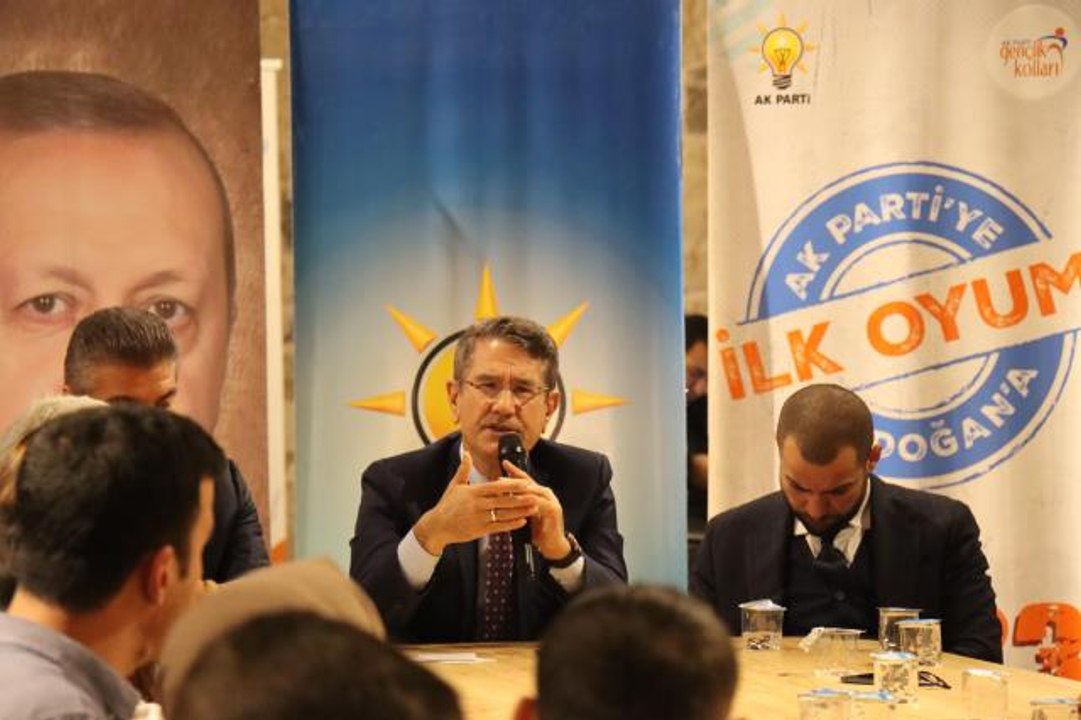 AK Parti Genel Başkan Yardımcısı Canikli, Kilis'te gençlerle buluştu