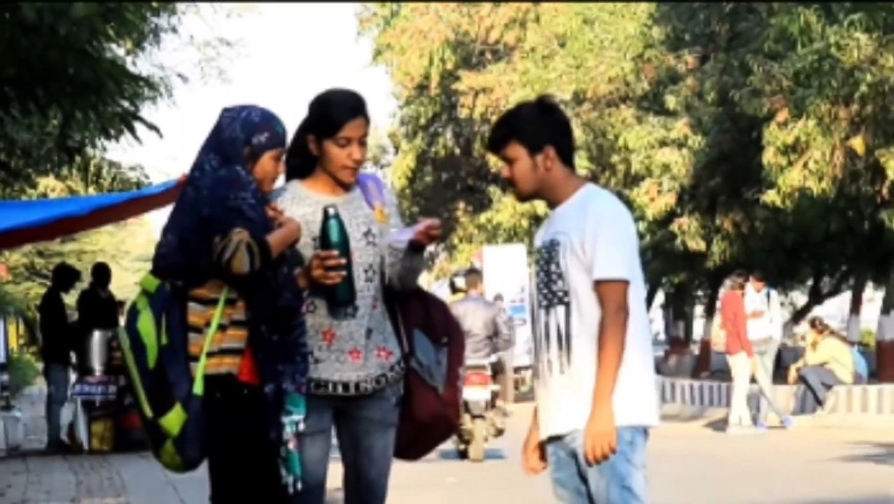 Girls Shocked, Mirgi Rock Prank #3| Prank In India | Oye Indori #prenk #viral #trending