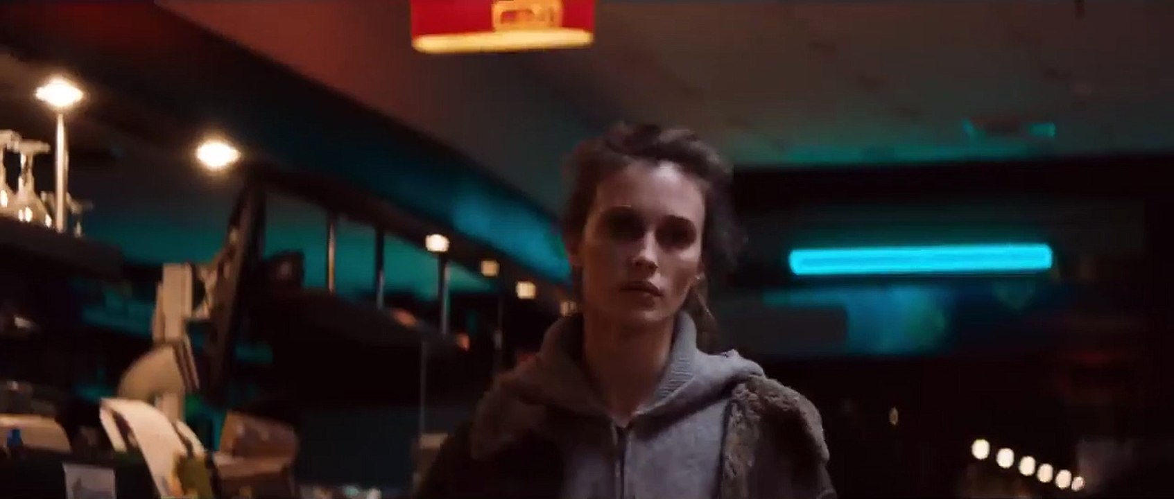 Le soleil de trop près Bande-annonce (FR)