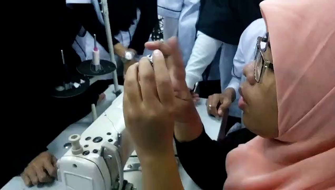 Belajar Menjahit  Dengan Mesin Jarum 1 Otomatis/Manual