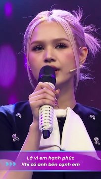 Xoài Non khoe giọng hát trên sóng truyền hình