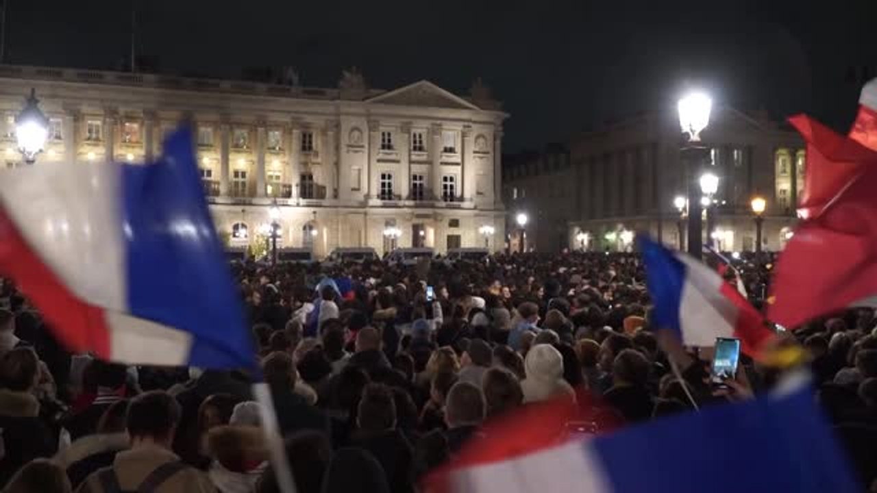 Équipe Tricolore feierlich in Paris empfangen
