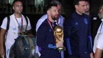 La selección Argentina llega a casa en medio de un multitudinario recibimiento