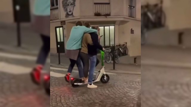 Trois personnes sur une trottinette électrique (fail)