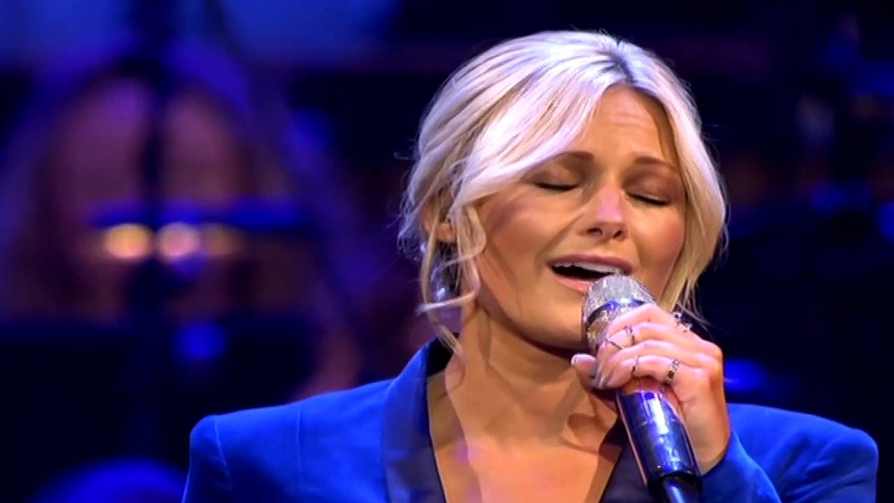 HELENE FISCHER — Leise rieselt der Schnee