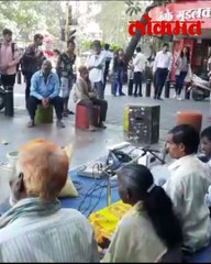 60 वर्षांपूर्वी एका दिव्यांग व्यक्तीने सुरू केलेली बँड पार्टी