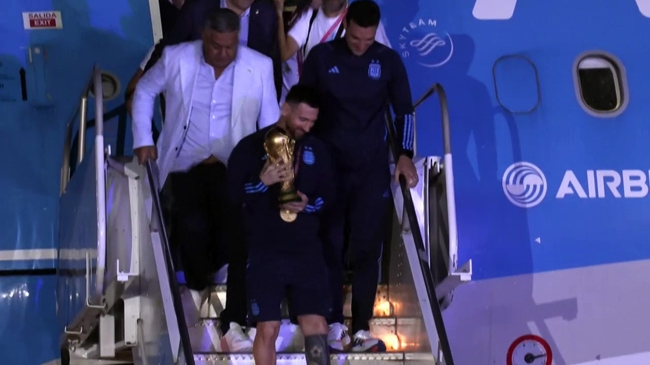 Argentiniens Fußballer in der Heimat als Helden empfangen