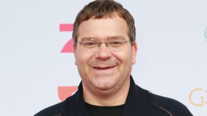 Elton im Puff erwischt: "In Prag ist ja egal"