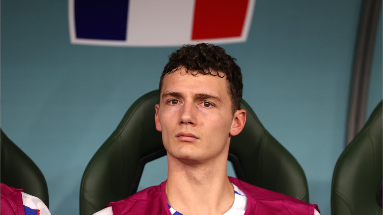 Voici - Tensions chez les Bleus : ce joueur qui aurait eu un comportement scandaleux pendant le Mondial