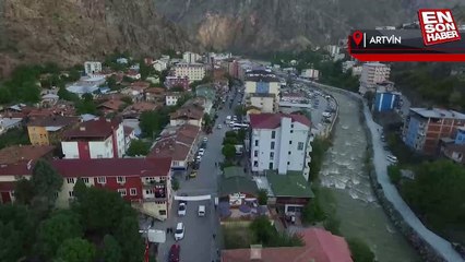 Yusufeli'nde kamu binaları yıkılmaya başladı