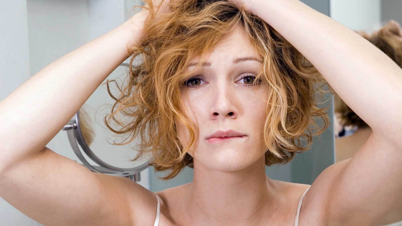 Stumpfe Haare: Vermeide diese Fehler, damit sie wieder schön glänzen
