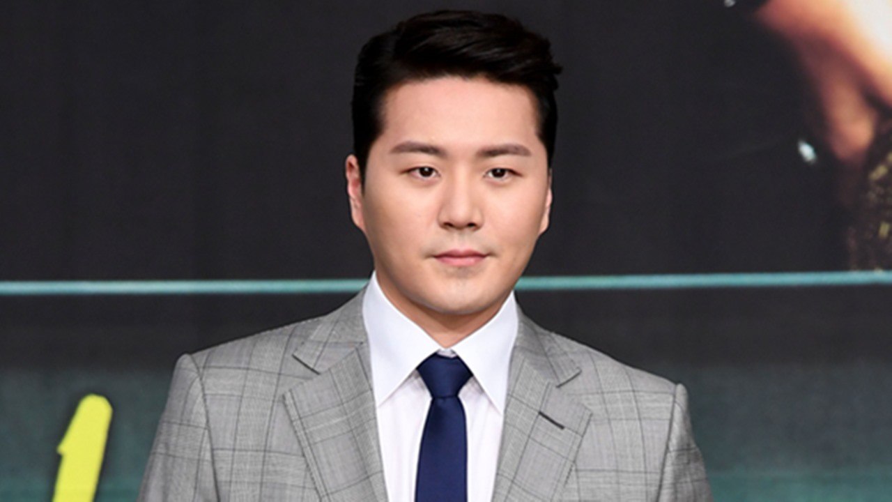 음주 사고 낸 가수 이루, 지난 9월에는 '운전자 바꿔치기' 연루 / YTN