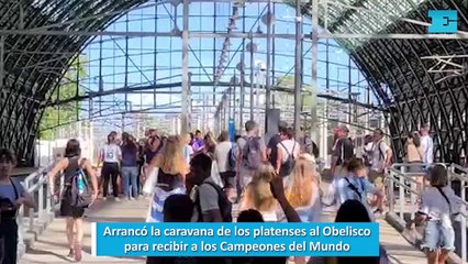 Arrancó la caravana de los platenses al Obelisco para recibir a los Campeones del Mundo