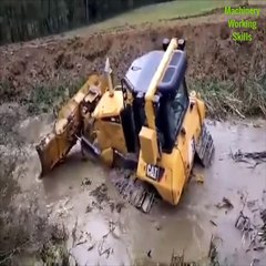 CAT D6 makes a fish pond and CAT D6 gets stuck in the pond nz6o