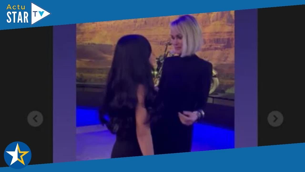 Robe fourreau et minis tenues… Laeticia Hallyday, Jade et Joy en femmes fatales pour lancer l'expo J