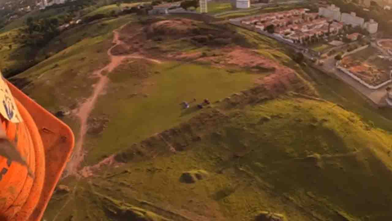 'Flying Thief': Guy steals a cone while flying paramotor!