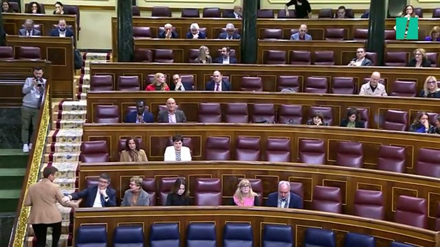 Un diputado de Vox dice que otra diputada les ha llamado fascistas y el vicepresidente del Congreso acude al VAR para comprobarlo