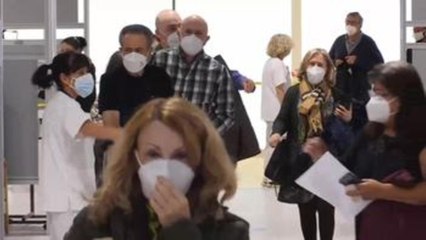 La comunidad médica llama a vacunarse, confiar en la ciencia y no bajar la guardia