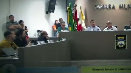 Vídeo de confusão com vereadores de SC viraliza: "Alexandre Moraes de Imbituba"