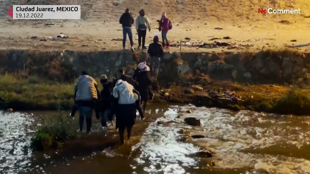 US Supreme Court granted request to extend pandemic border restrictions