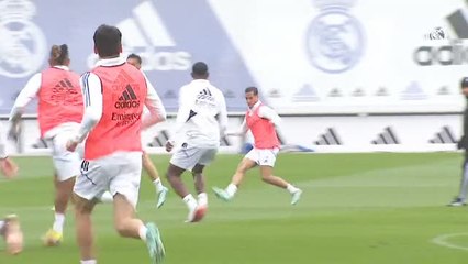 Video herunterladen: Carvajal y Asensio regresan a Valdebebas