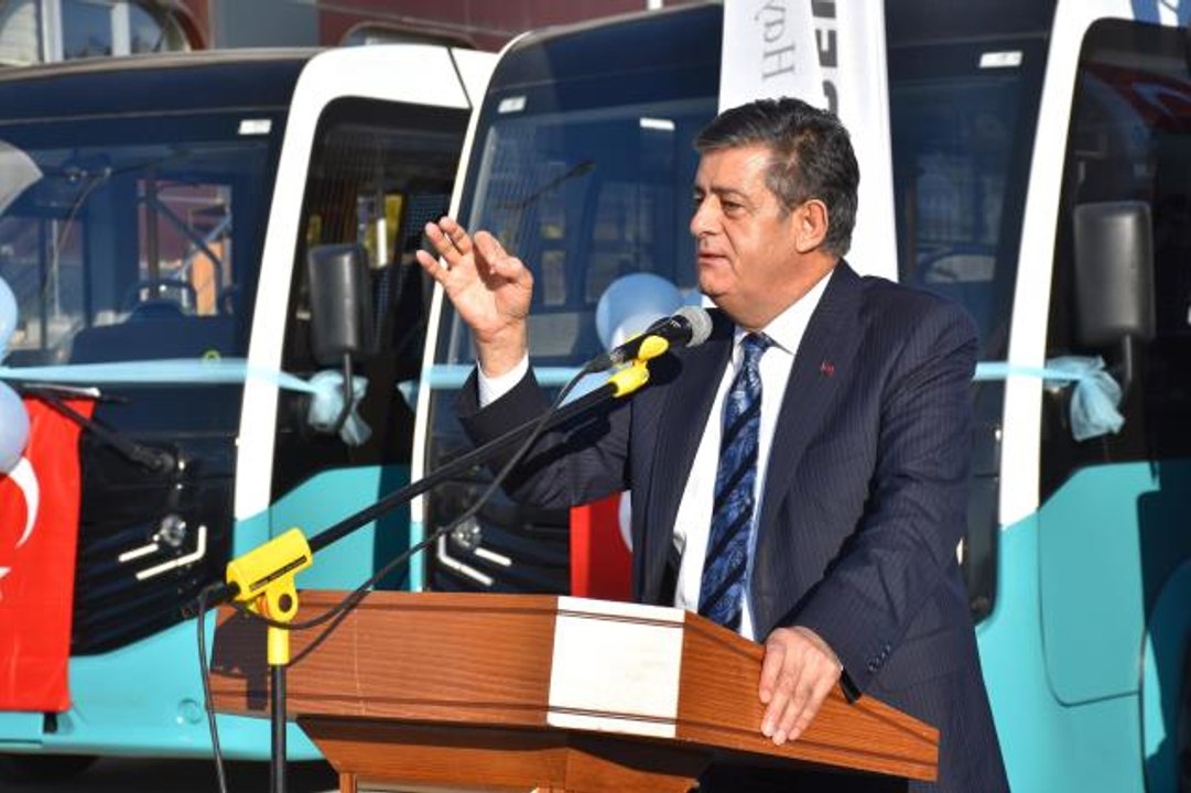 Şırnak Belediyesi filosuna 7 yeni araç ekledi