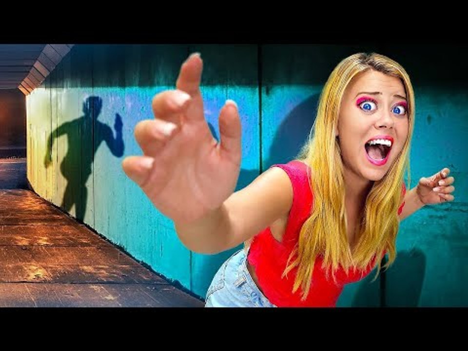 LA DERNIÈRE FILLE SUR TERRE - Comédie Musicale Drôle par LALAL'R (Vidéo Musicale)