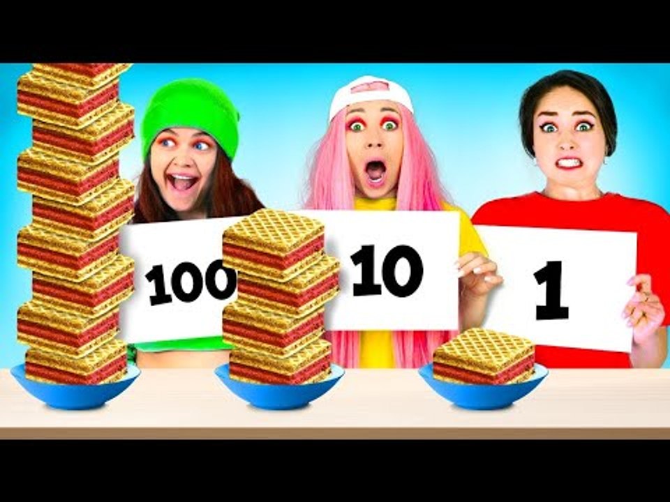 LE DÉFI DES 100 COUCHES ! Bagarres amusantes entre sœurs | Défi des 100 couches par La La L'R