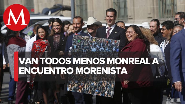 AMLO recibe a legisladores de Morena y aliados en Palacio Nacional; Monreal ausente