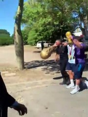 ¡¡¡Se tomaron hasta el agua de los floreros!!! Julian "La araña" Alvarez y Rodrigo Depaul muy alegres en el festejo