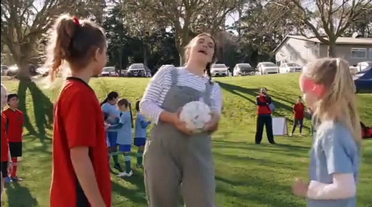 Mean Mums - Se2 - Ep03 HD Watch HD Deutsch