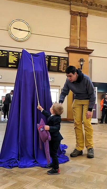 Miles unveiling takes place at fottingham station , adorable kids