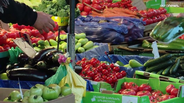 Las dos caras de la guerra para los mercaditos de Georgia: precios altos pero más clientes rusos