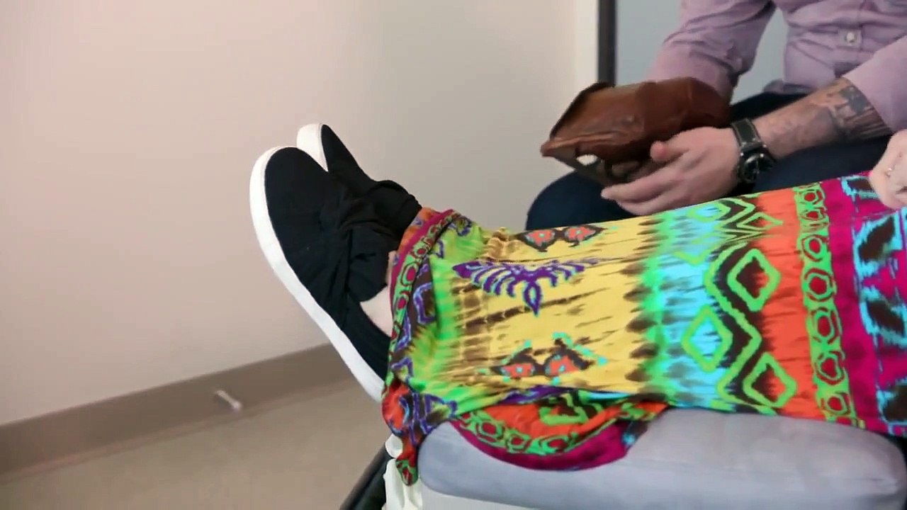 My feet are killing me - se1 - ep07 - alligator feet hd watch hd deutsch